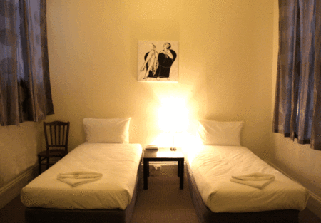 Ambassadors Hotel - Holiday Byron Bay 2
