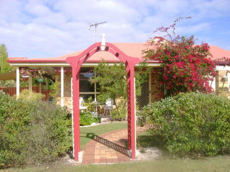 Angels Beach Lodge - Holiday Byron Bay 0