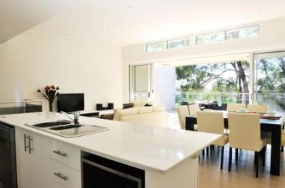 Absolute Beachfront Opal Cove Resort - Holiday Byron Bay 3