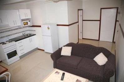 Across Country Motor Inn - Holiday Byron Bay 3