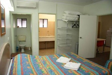 Atherton Rainforest Motor Inn - Holiday Byron Bay 2