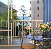 Surf Dance Holiday Units - Holiday Byron Bay