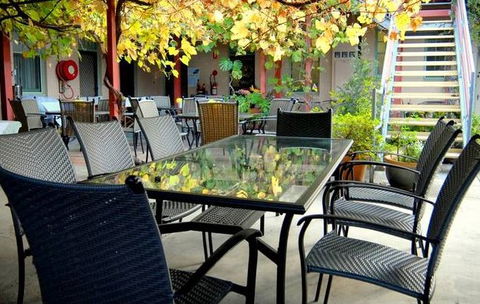 Abernethy Guesthouse - Holiday Byron Bay 5