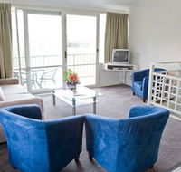 Nepean Country Club - Holiday Byron Bay