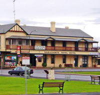 Naracoorte Hotel/Motel - Holiday Byron Bay