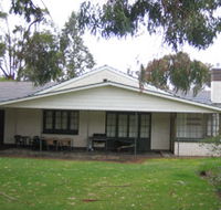 Naracoorte Cottages - Pinkerton Hill - Holiday Byron Bay