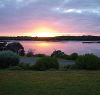 Lake View Apartments - Holiday Byron Bay
