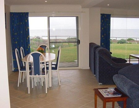 Moonta Bay Escape - Holiday Byron Bay 2