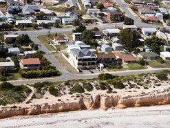 The Lighthouse Accommodation - Holiday Byron Bay 2