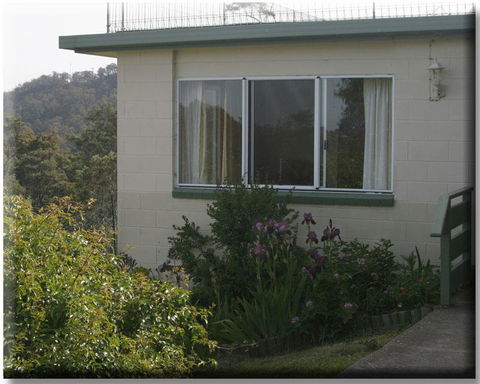 The Eagles View - Holiday Byron Bay 1