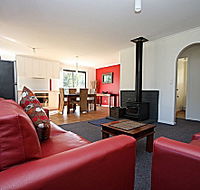 Bruny Island Villas - Eversley - Holiday Byron Bay