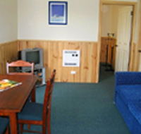 Driftwood Strahan Villas - Holiday Byron Bay