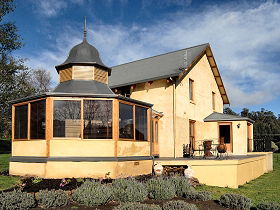 West Kentish TAS Holiday Byron Bay