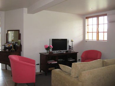 Amble Inn Cottage - Holiday Byron Bay 2