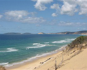 Rainbow Beach Hire-a-camp - Holiday Byron Bay 0