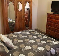 April Apartments Ballarat - Holiday Byron Bay