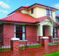 Executive Townhouse Ballarat - Holiday Byron Bay