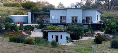 Tarrangower Holiday Home - Holiday Byron Bay 1