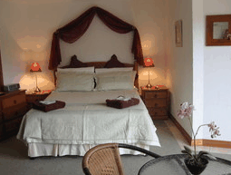 A View of Mt Warning Bed and Breakfast - Holiday Byron Bay