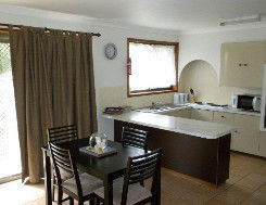 Aunty Mels Dog Friendly Holiday Cottage - Holiday Byron Bay 1