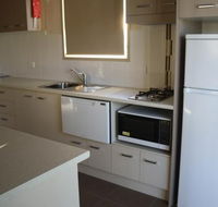 Bowlo Holiday Cabins - Holiday Byron Bay