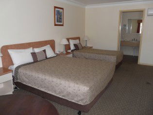 Garden City Motor Inn - Wagga Wagga - Holiday Byron Bay 2