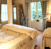 Capers Guesthouse and Cottage - Holiday Byron Bay