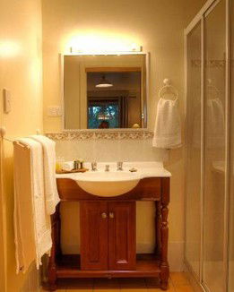 Accommodation Creek Cottages - Holiday Byron Bay 1