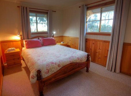 Accommodation Creek Cottages - Holiday Byron Bay 4