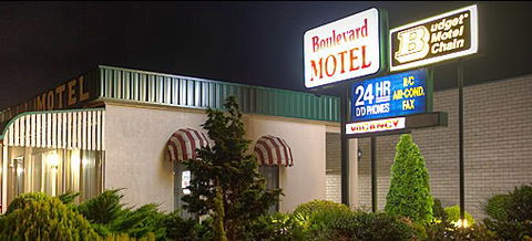 Boulevard Motel - Holiday Byron Bay 0