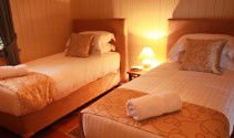 Apple Blossom Cottage - Holiday Byron Bay 1