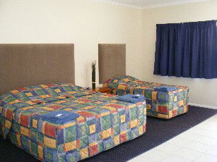Augathella Palms Motel - Holiday Byron Bay 2