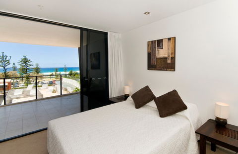 Ambience On Burleigh Beach - Holiday Byron Bay 3