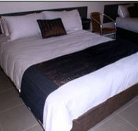 Central Hotel Cloncurry - Holiday Byron Bay
