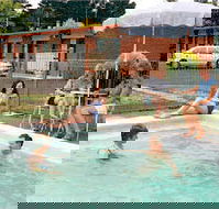The Ambassador Motor Inn - Holiday Byron Bay