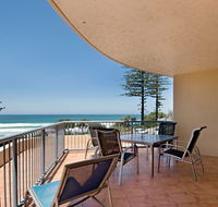 Coolum Baywatch Resort - Holiday Byron Bay