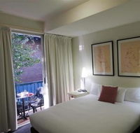 The Manor House - Holiday Byron Bay