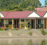 Coachhouse Marina Resort Batemans Bay - Holiday Byron Bay