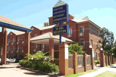 Quality CKS Sydney Airport Hotel - Holiday Byron Bay 0