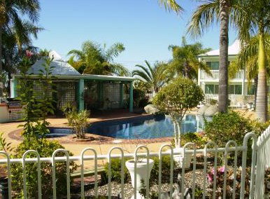 Reef Adventureland Motor Inn - Holiday Byron Bay 0