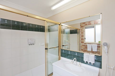 Airport Clayfield Motel - Holiday Byron Bay 5