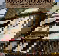 Miriam Vale Hotel - Holiday Byron Bay