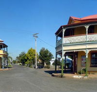 Commercial Hotel Ulmarra - Holiday Byron Bay