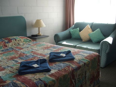 Albatross Motor Inn - Holiday Byron Bay 3