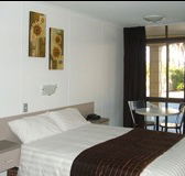 The Edge Hotel - Holiday Byron Bay