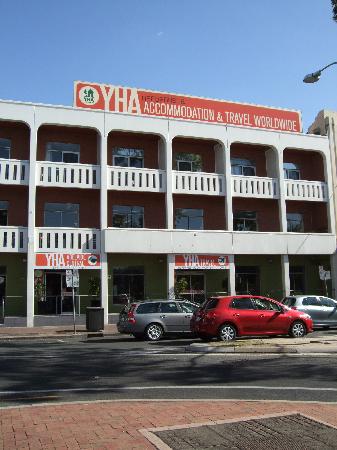 Adelaide Central YHA - Holiday Byron Bay 0