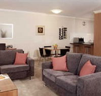 Ringwood Royale Apartment Hotel