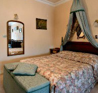 Victoria House Motor Inn - Holiday Byron Bay