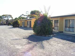 Wool Bay Holiday Units - Holiday Byron Bay 2
