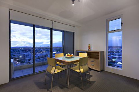 Astra Apartments Brisbane CBD - Holiday Byron Bay 1